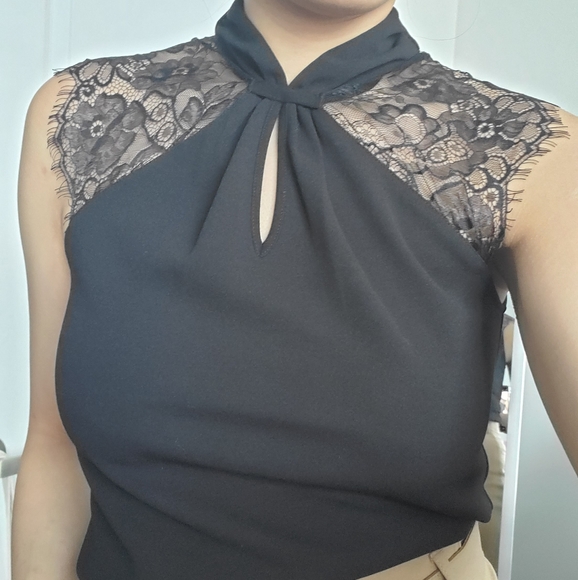 BNWT RW&CO Lace Halter Sleeveless Blouse - Picture 7 of 7